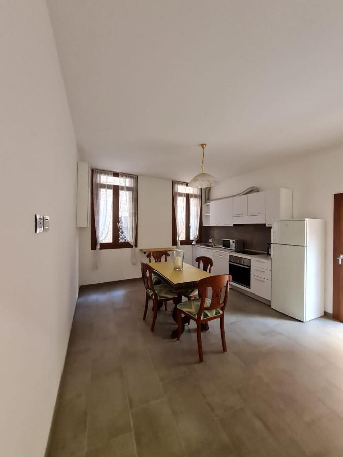 With Private Courtyard Venecia